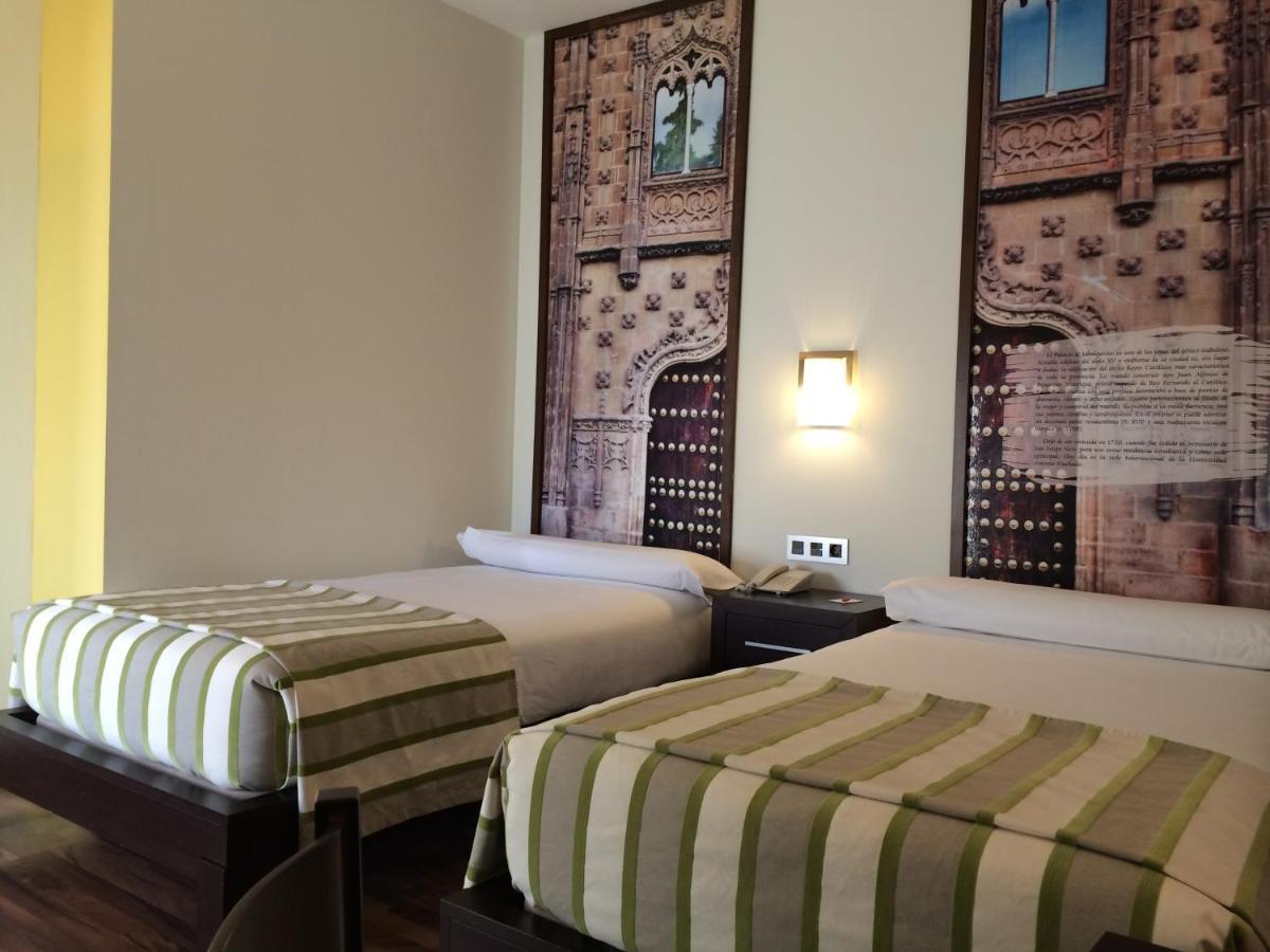 Hostal Aznaitin Baeza Exteriér fotografie