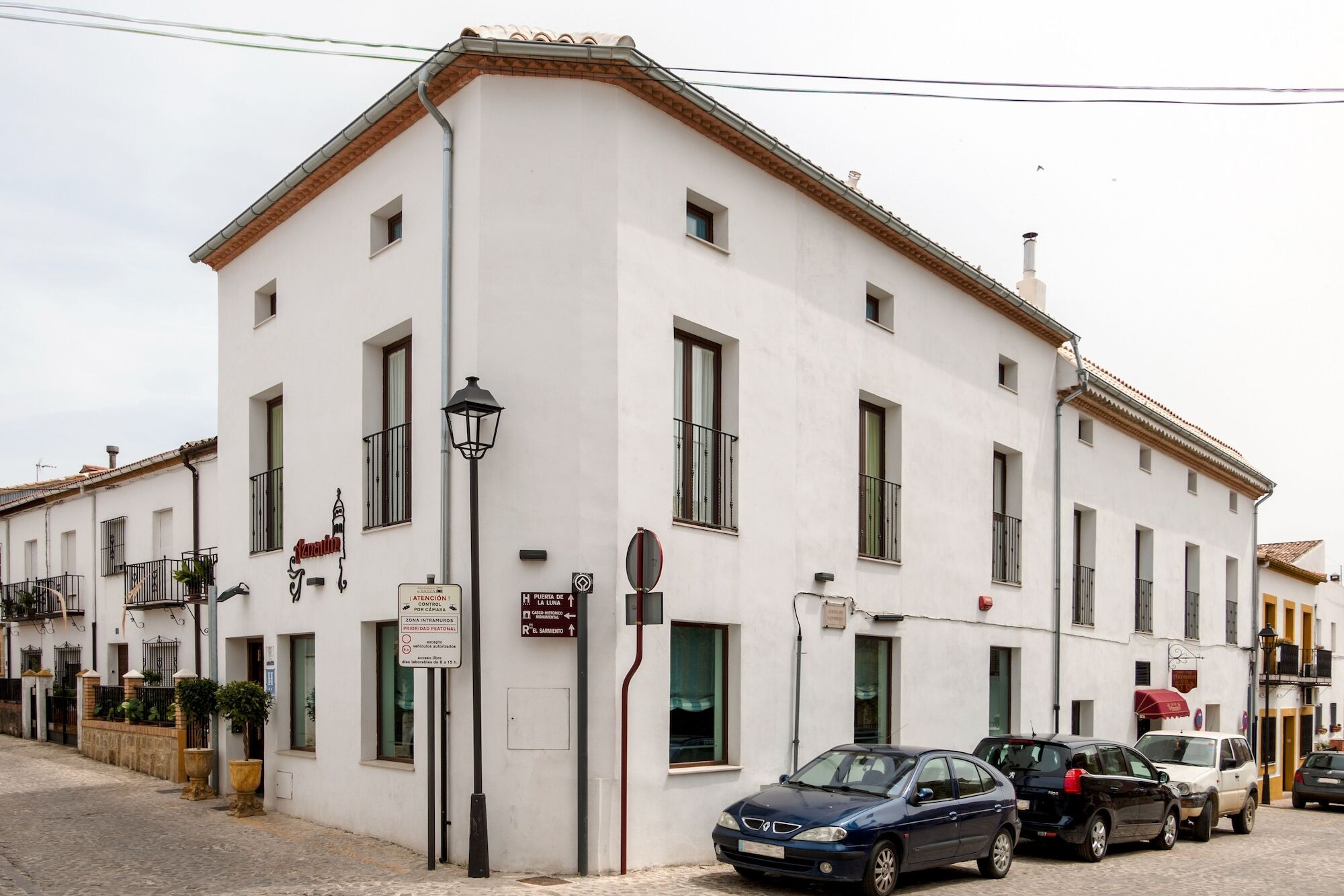 Hostal Aznaitin Baeza Exteriér fotografie