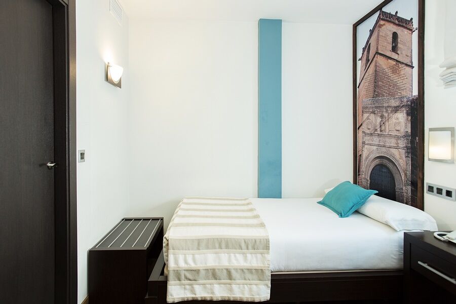 Hostal Aznaitin Baeza Exteriér fotografie